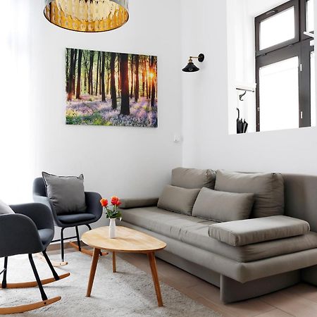 Nieb By Rockchair Apartments L Superhost Status L 3 Bedrooms Boxspringbeds 3 Bathrooms In Center "Kurfuerstendamm" - Cozy Family & Business Flair Welcomes You! برلين المظهر الخارجي الصورة