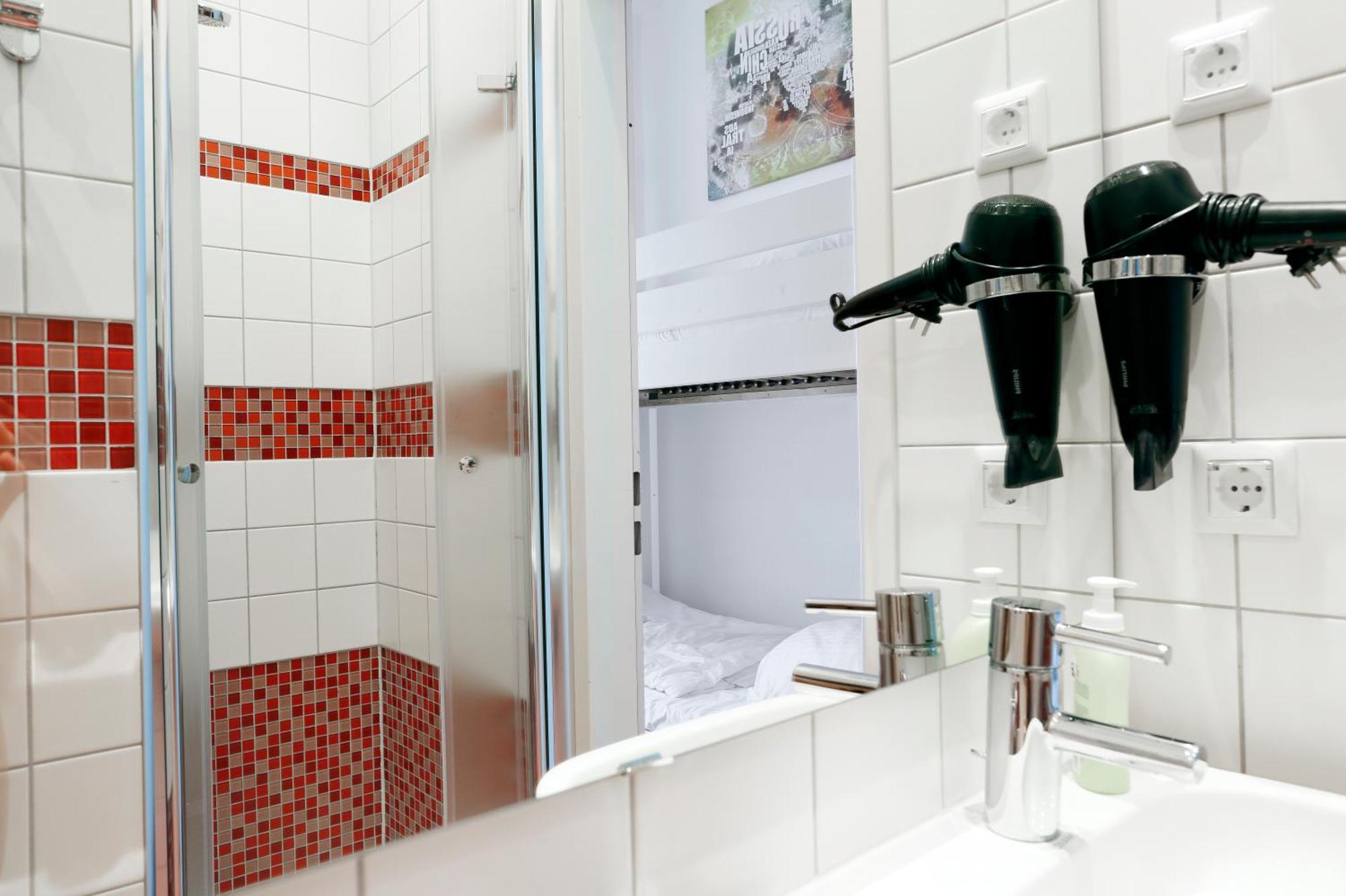 Nieb By Rockchair Apartments L Superhost Status L 3 Bedrooms Boxspringbeds 3 Bathrooms In Center "Kurfuerstendamm" - Cozy Family & Business Flair Welcomes You! برلين المظهر الخارجي الصورة