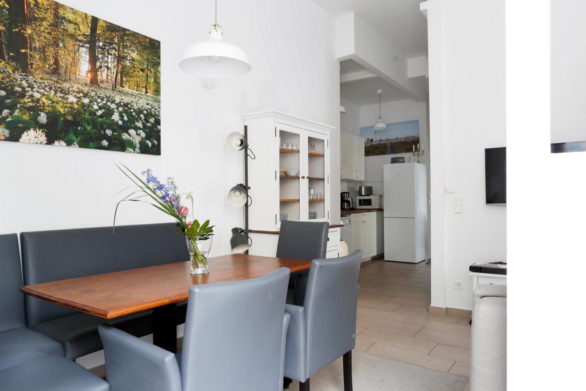 Nieb By Rockchair Apartments L Superhost Status L 3 Bedrooms Boxspringbeds 3 Bathrooms In Center "Kurfuerstendamm" - Cozy Family & Business Flair Welcomes You! برلين المظهر الخارجي الصورة